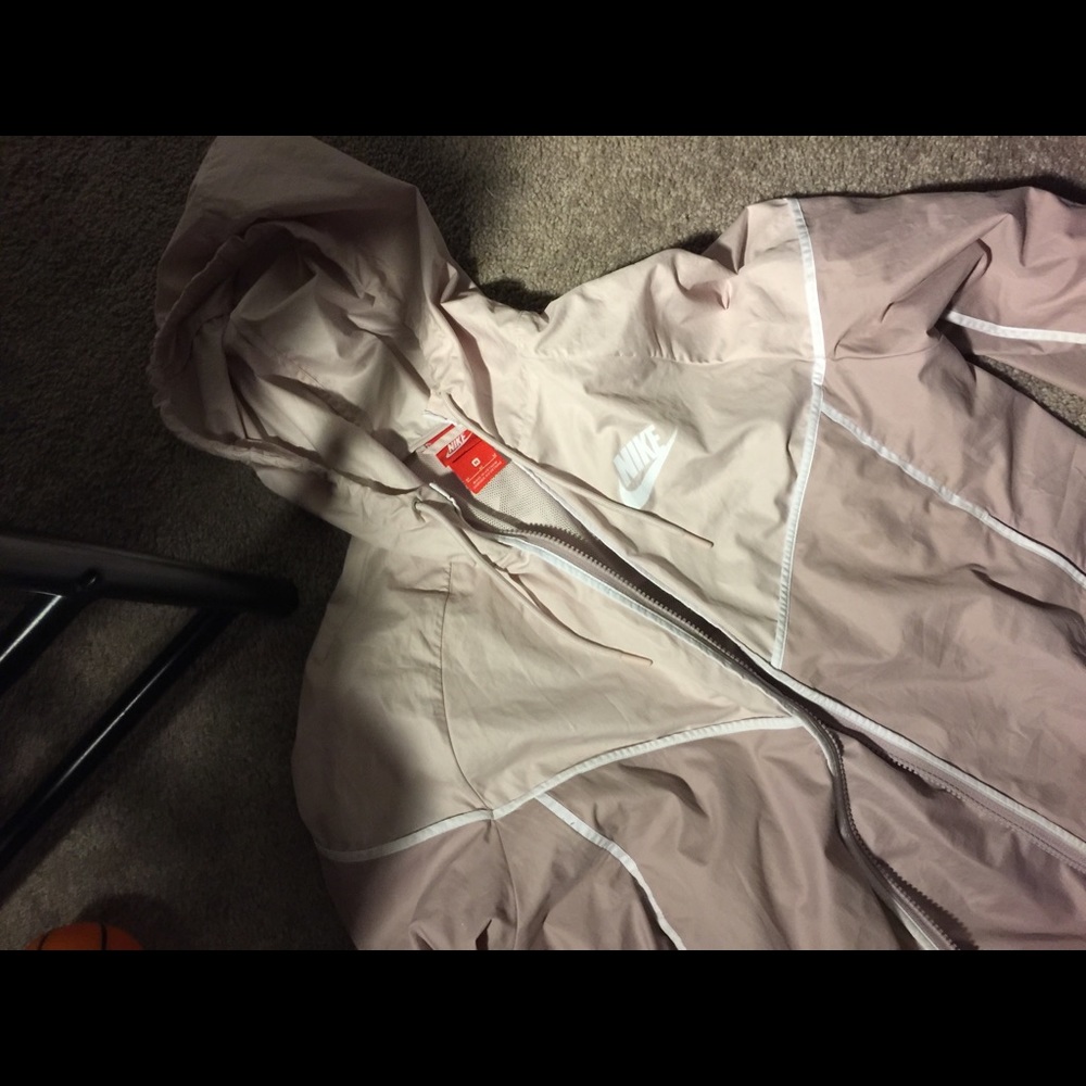 Nike windbreaker